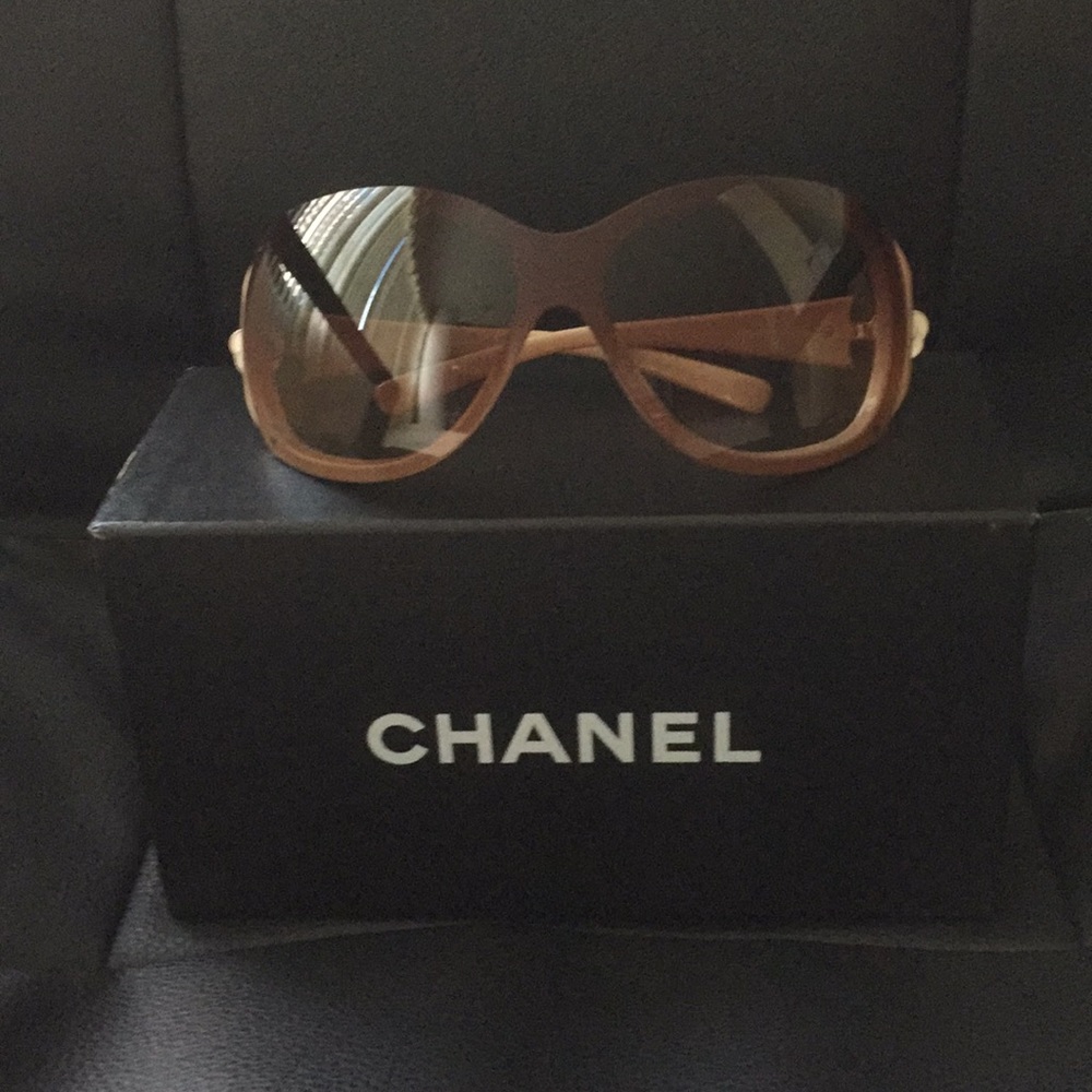 Vintage Chanel Sunglass